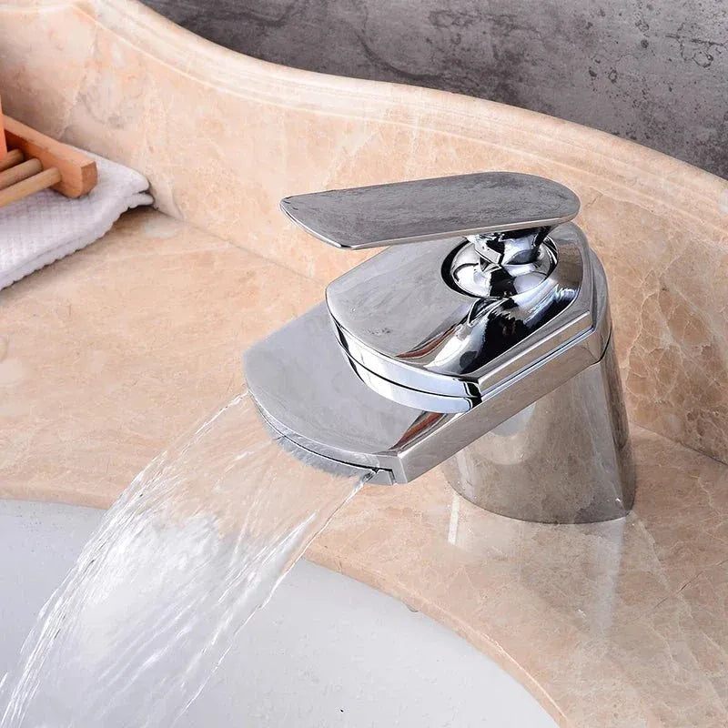 Robinet de Salle de Bain Cascade Chrome